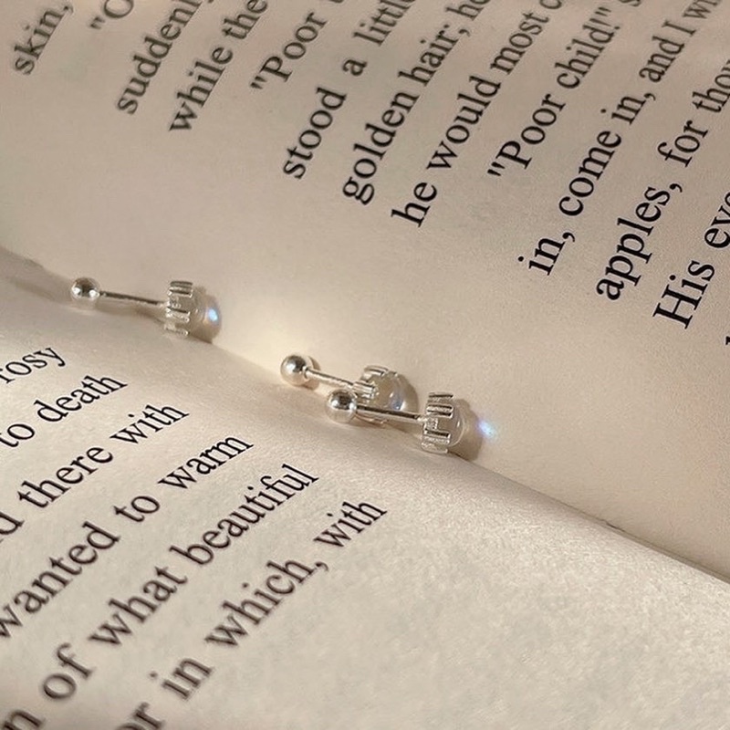 /velvetpink.acc/ Khuyên tai chốt bi vặn tròn hologram