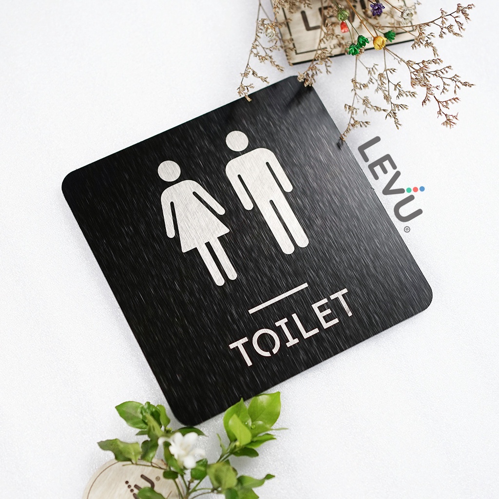 Bảng toilet bằng nhôm alu đen LEVU-ALU18 trang trí cửa khu vực nhà vệ sinh