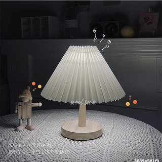Đèn Led Để Bàn Phong Cách Hàn Quốc