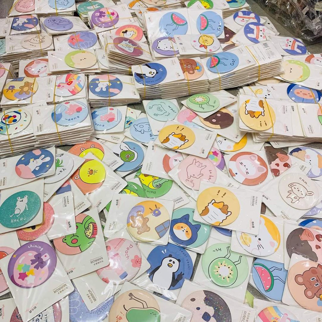 Gương mini cầm tay phong cách Hàn Quốc - shop giao mẫu ngẫu nhiên