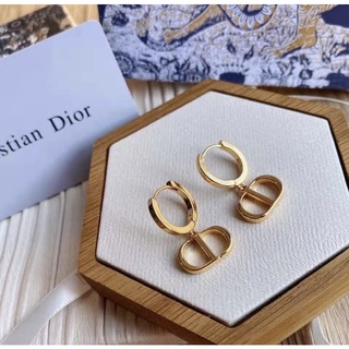 khuyên tai chữ cái cd titan thời trang