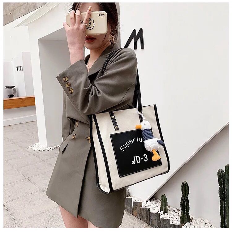 Túi tote phong cách Hàn Quốc có khóa kéo tặng kèm móc khóa TE01