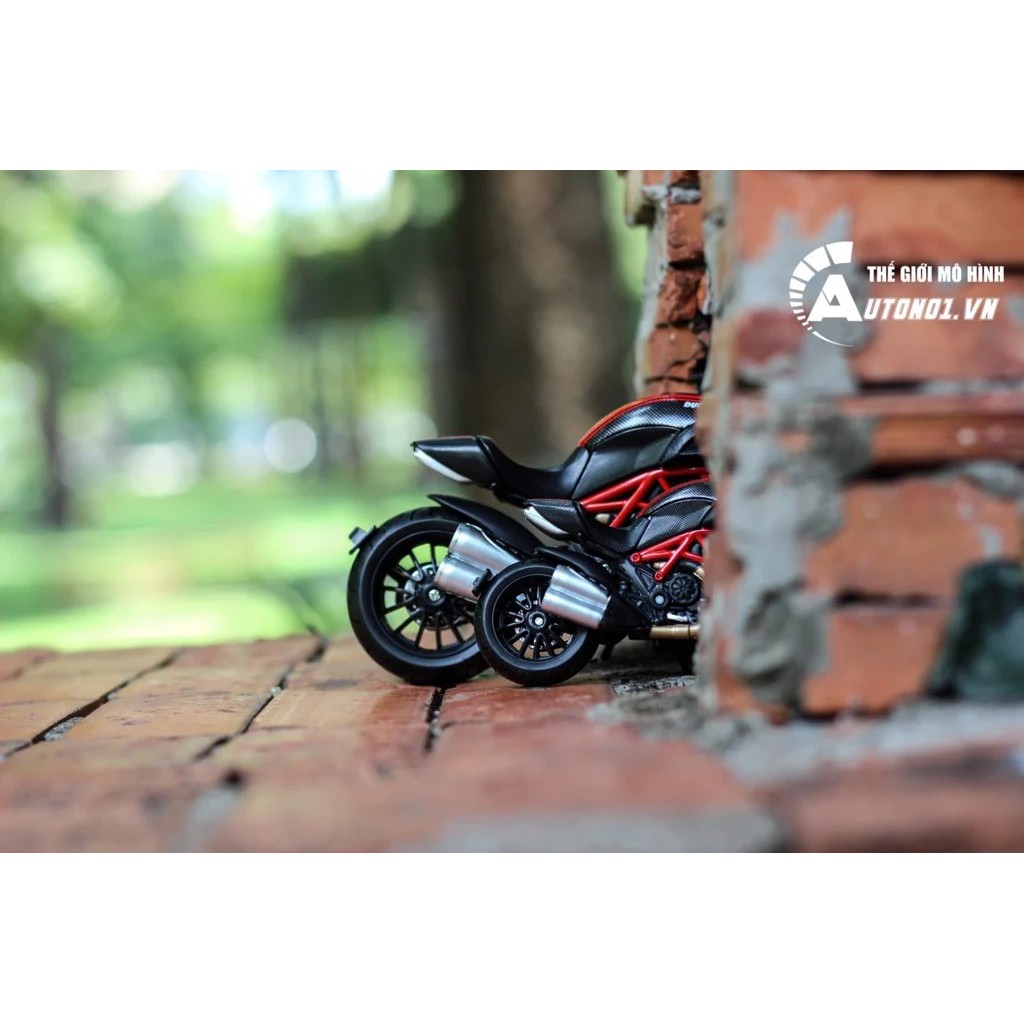 MÔ HÌNH XE DUCATI DIAVEL CARBON 1:18 MAISTO 6008