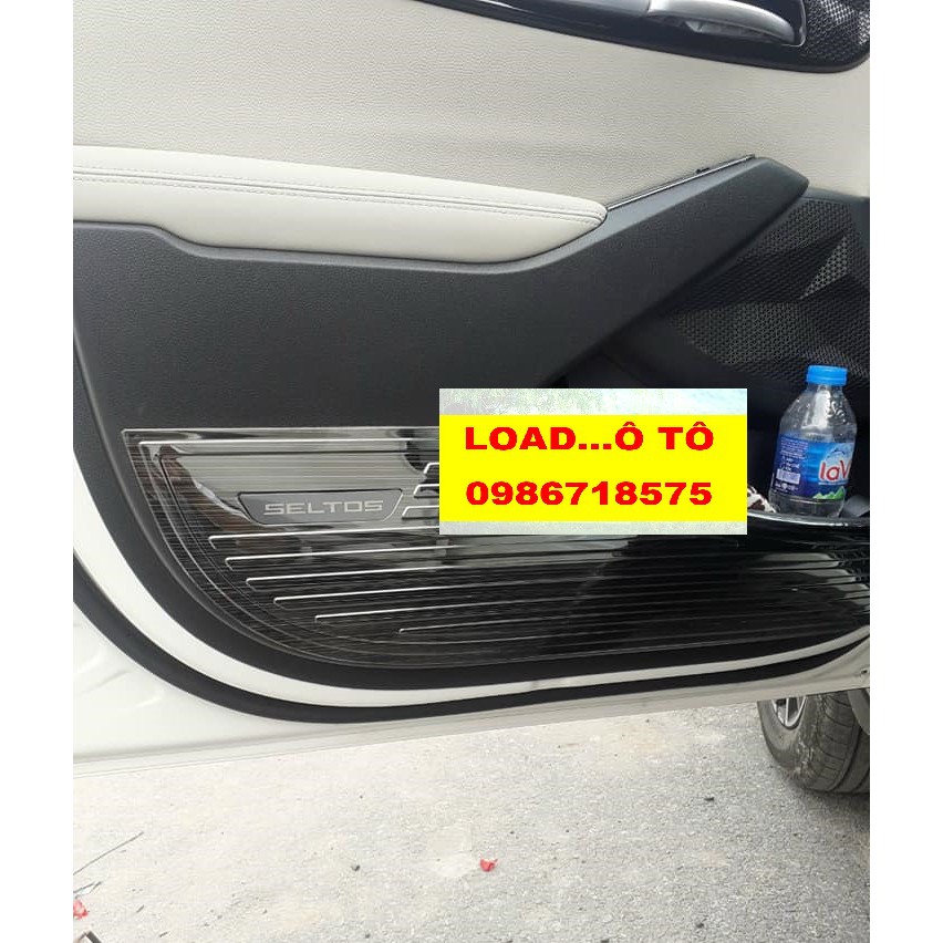 Ốp Tapli Cánh Cửa KIA Seltos Vân Titan Cao Cấp