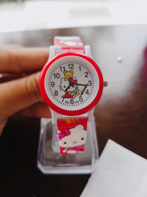 Đồng hồ trẻ em bé gái Hello Kitty dây silicon