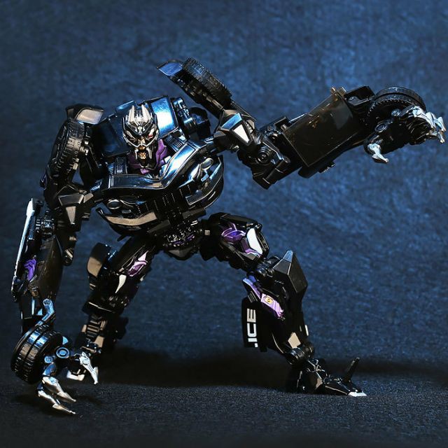 Mô hình Transformers Barricade - BMB LS02