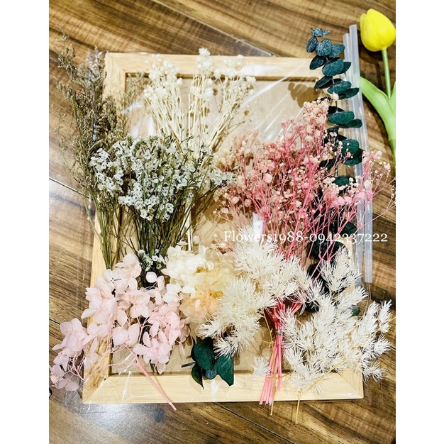 SET KHUNG GỖ A4 KÈM HOA KHÔ TỰ TRANG TRÍ HÌNH KỈ NIỆM, Làm quà tặng,sinh nhật.
