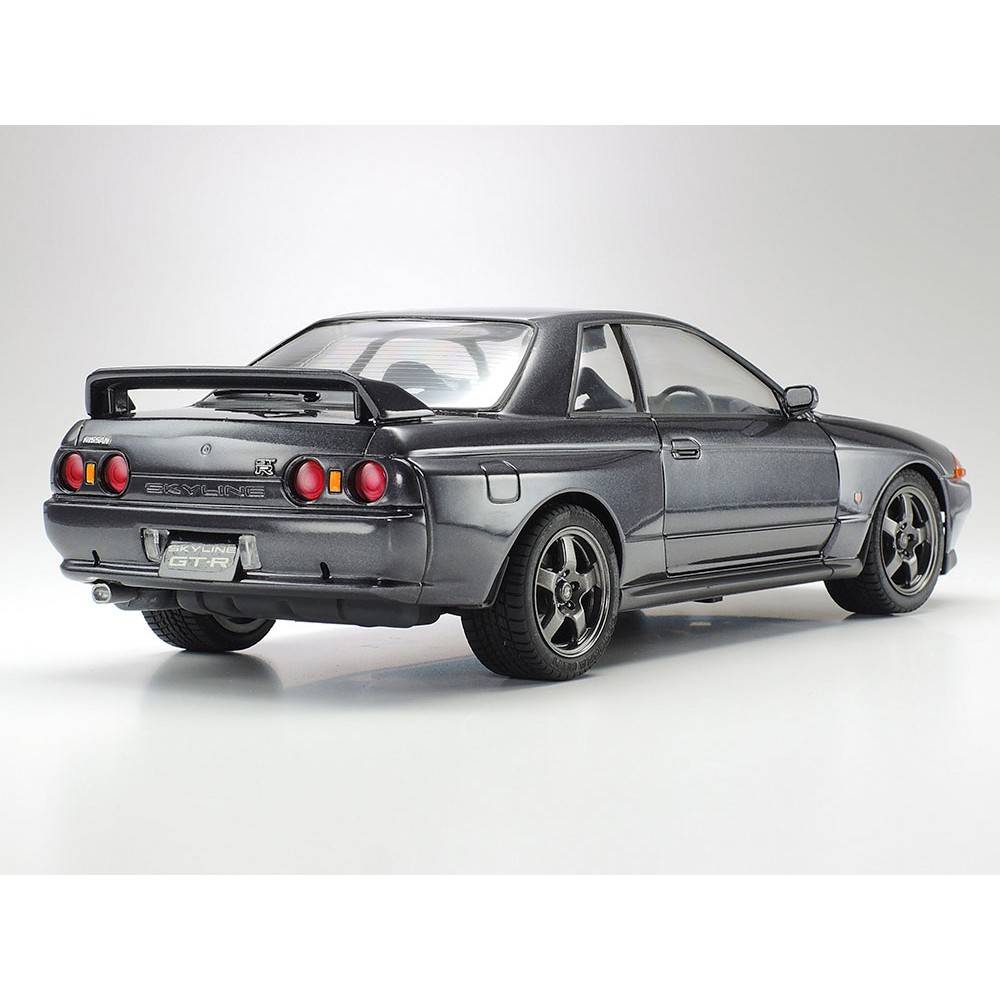 24090 Mô hình xe ô tô 1/24 SCALE NISSAN SKYLINE GT-R