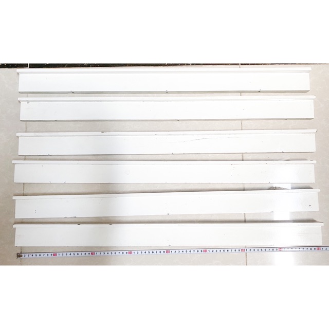 Thanh gỗ L để nước hoa/nail