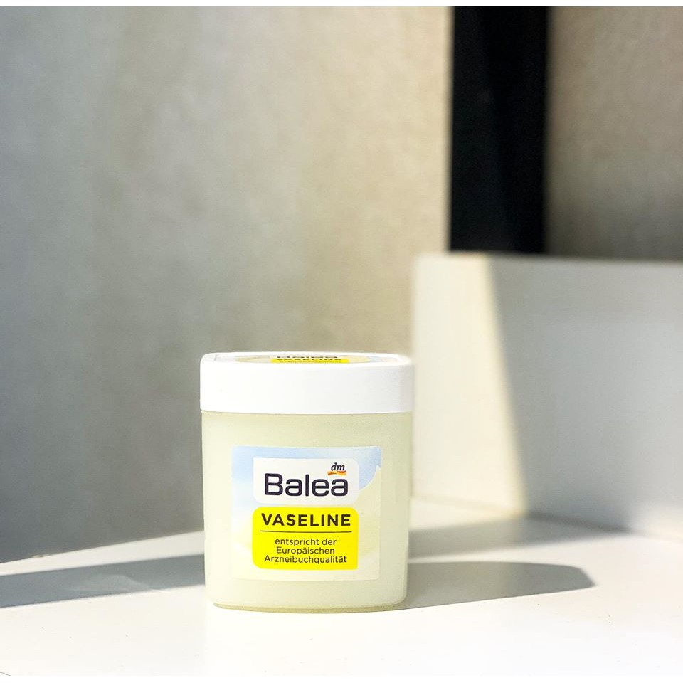 Kem Dưỡng Balea Vaseline