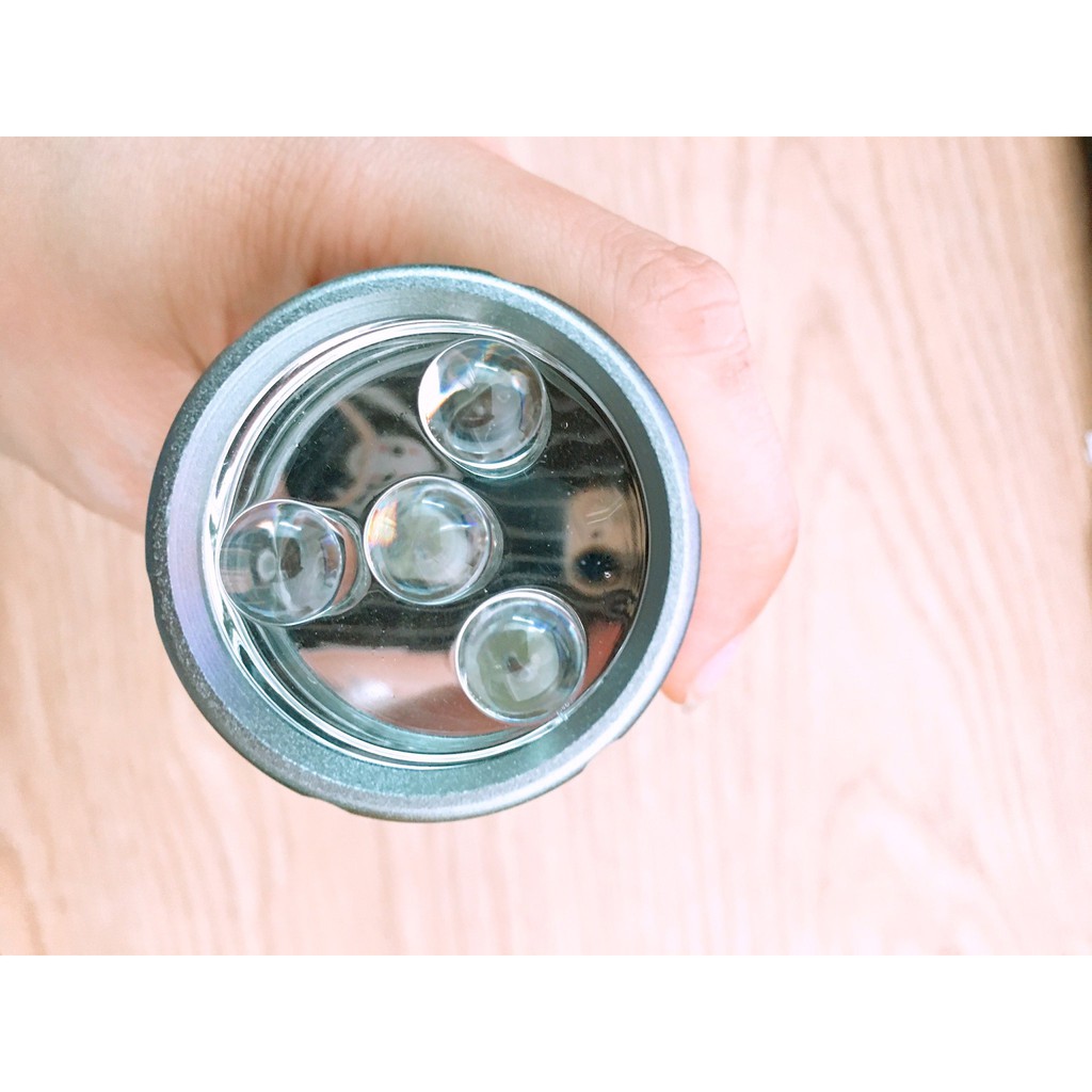 Đèn pin mini cầm tay thân nhôm cao cấp nhỏ gọn