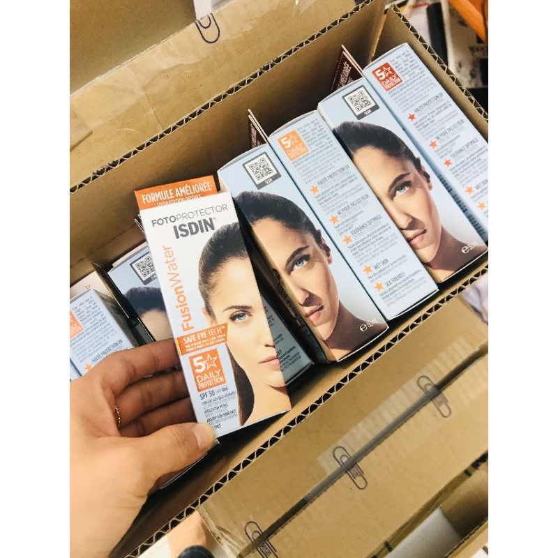 Kem chống nắng ISDIN Fusion Water SPF50
