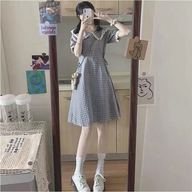 Đầm Perty cổ búp bê họa tiết sọc caro ngọt ngào thời trang mùa hè Hàn Quốc cho nữ