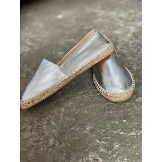 Giày slip on hãng ASOS vnxk 2 màu size 35