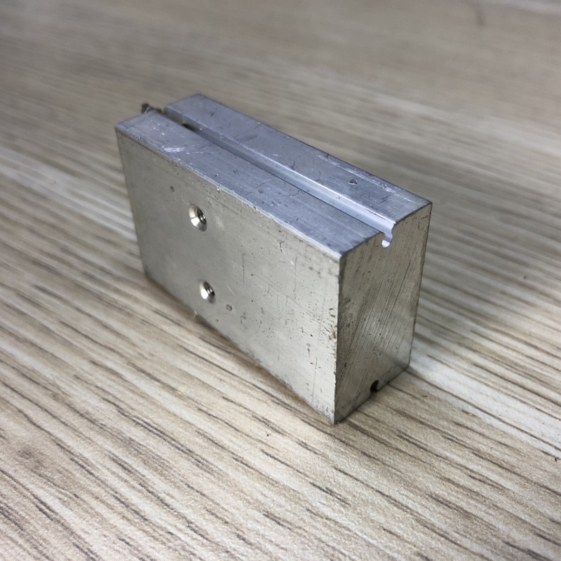 Nhôm Tản Nhiệt Tháo UPS TG1000