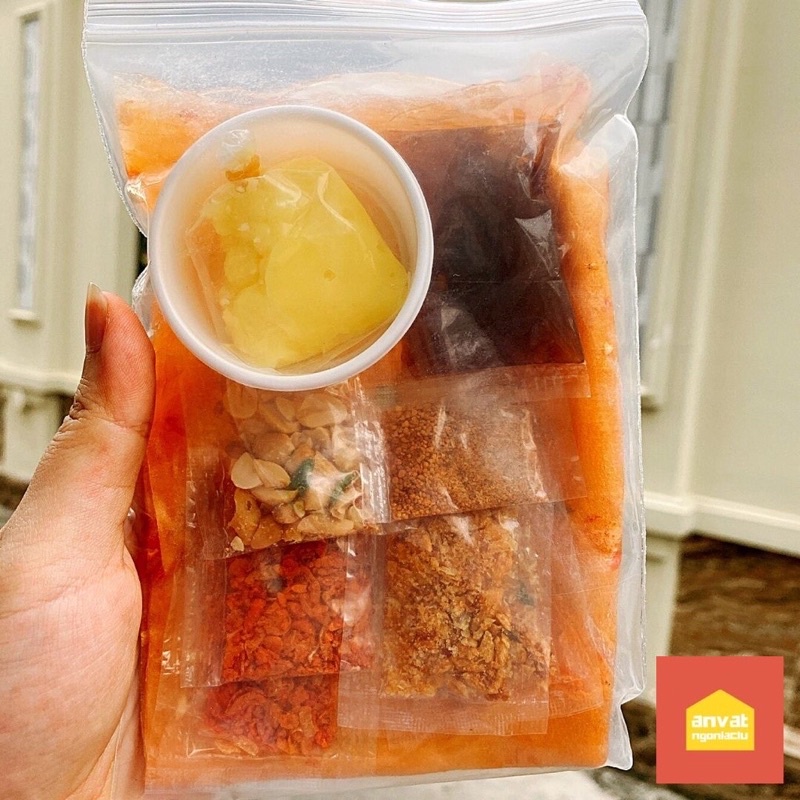 Bánh tráng tôm dẻo chấm sốt bơ