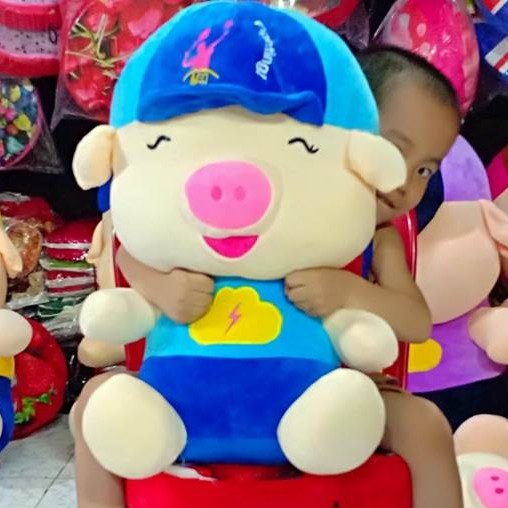 GẤU BÔNG HEO THỂ THAO ĐỘI NÓN CUTE SIZE LỚN