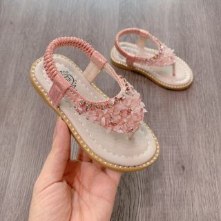 Sandal xỏ ngón cho bé
