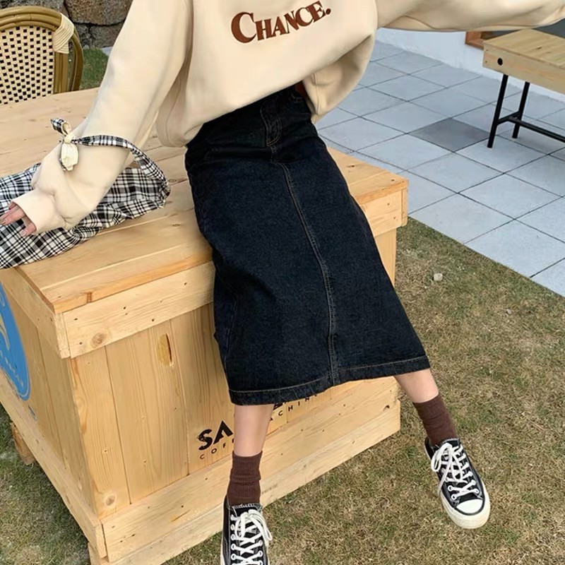 chân váy jean/denim A-line xẻ tà thân sau SẴN