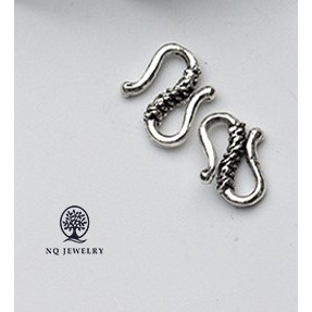Charm bạc khóa chữ S