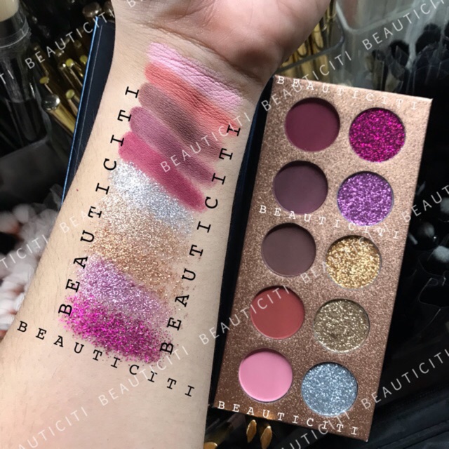 BẢNG PHẤN MẮT BEAUTY GLAZED GLITZ GLAM KIM TUYẾN NHŨ MẮT