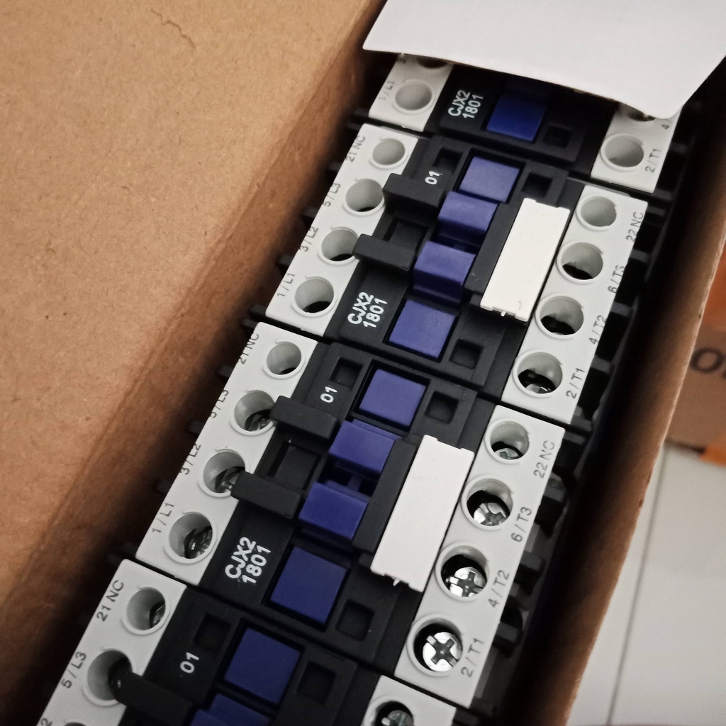 CJX2 - Khởi Động Từ 3 Pha, công suất 18A 32A (cuộn hút 380V)