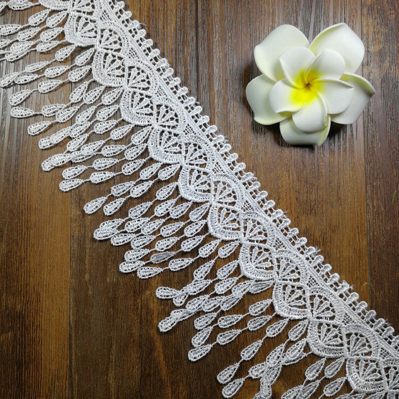 Dải Dây Ren Trắng/Đen Phối Tua Rua Đa Năng