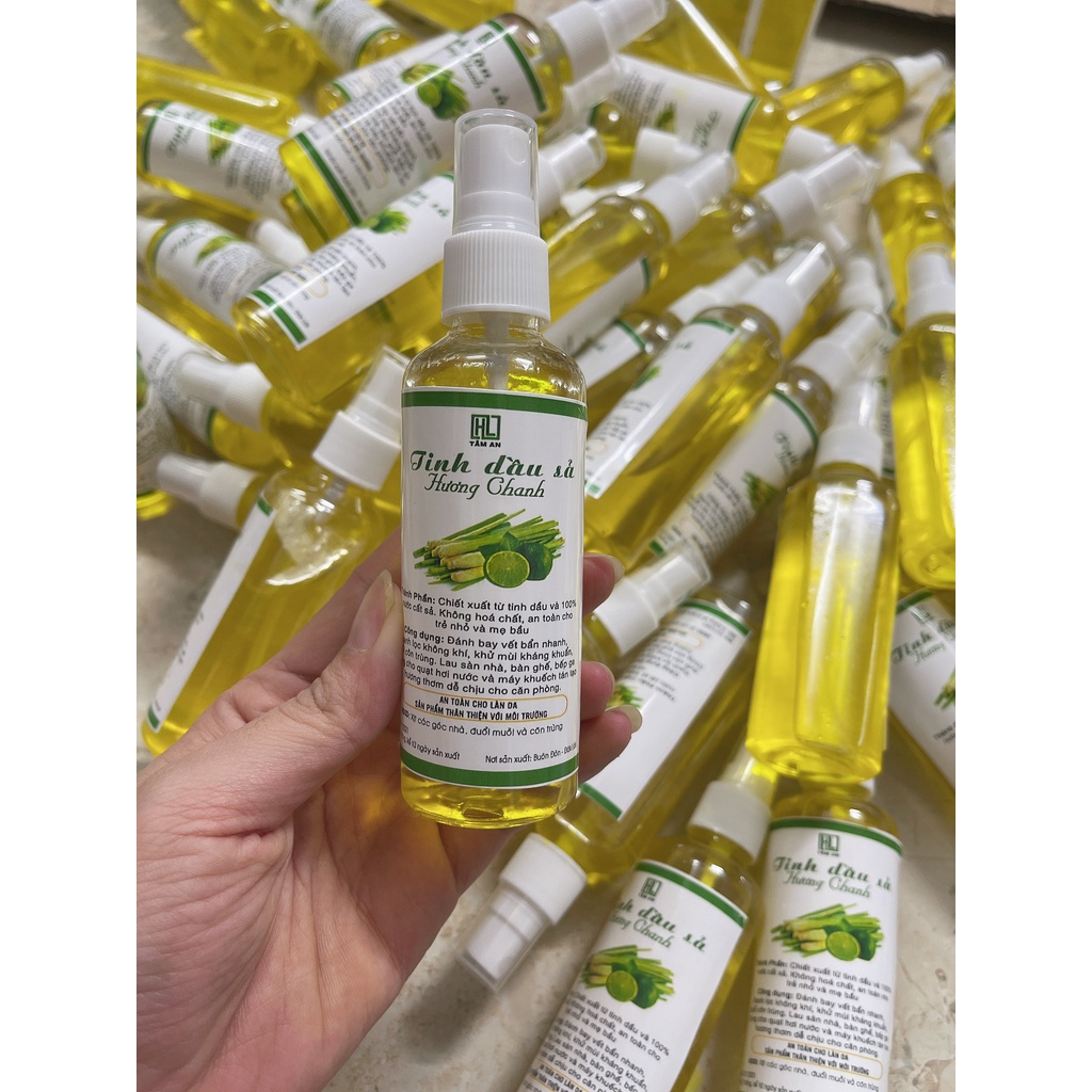 Tinh dầu đuổi muỗi thơm phòng hương sả chanh dạng chai xịt cỡ Lớn 100ml