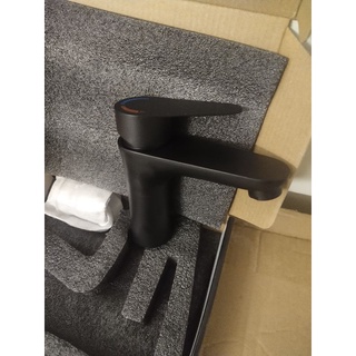Lavabo chiếc lá đồng thau nóng lạnh