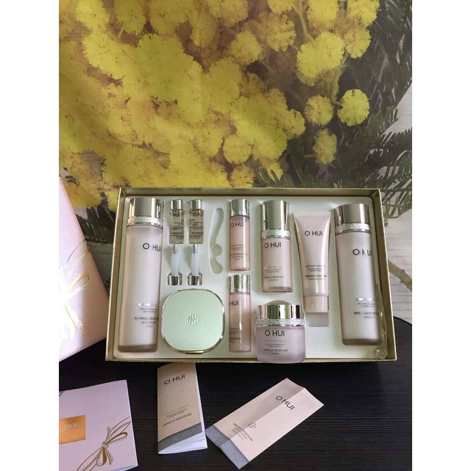 Set kem Dưỡng Ẩm OHUI Miracle moisture