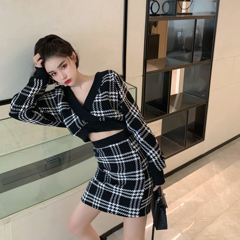 Sét váy dạ kẻ sọc váy cao V34