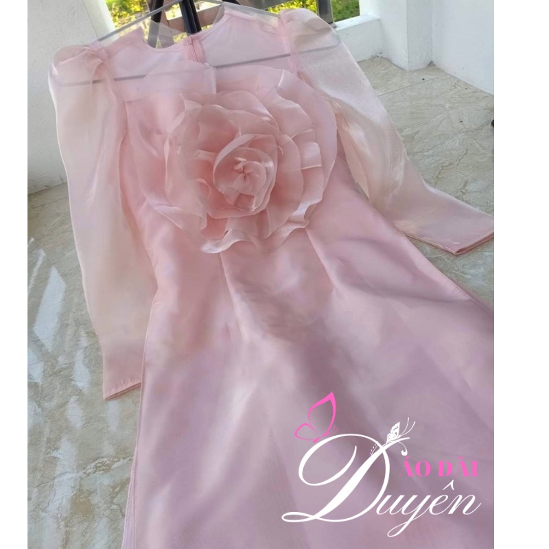 Áo dài cách tân 4 tà kết hoa 3d siêu to trước ngực cover thiết kế hot hit