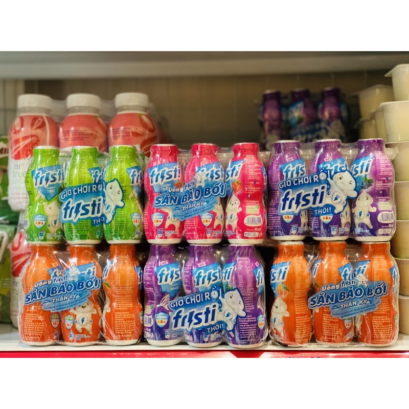 (Date mới) Lốc 6 chai Sữa trái cây Fristi vị Dâu, Nho, Táo, Cam