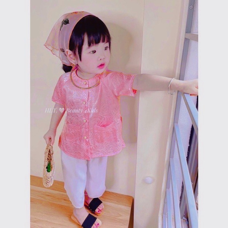 Bộ bà ba mẫu mới 2022 cho bé gái kèm khăn lụa đội đầu cho bé