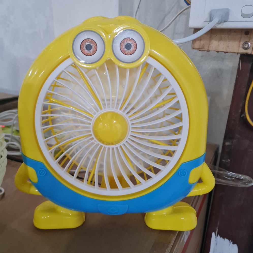 Quạt Hình Thú Để Bàn Hình Dáng Dễ Thương Phù Hợp Cho Dân Văn Phòng