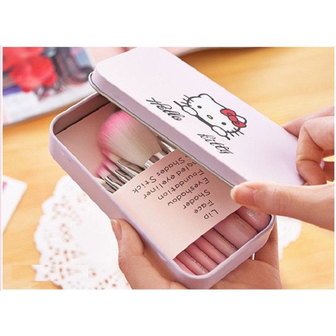 Hộp 7 cọ trang điểm Kitty - bộ cọ make up Hello Kitty