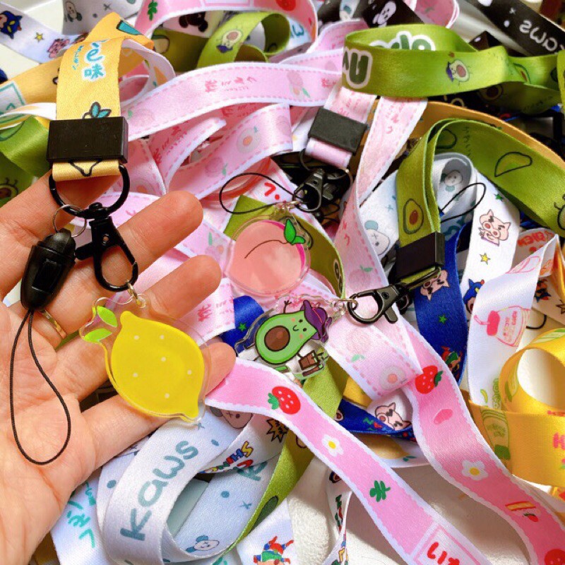 Dây đeo điện thoại Cao cấp Dây đeo siêu cute mẫu mới 2021 Có gắn Sticker Giao màu ngẫu nhiên