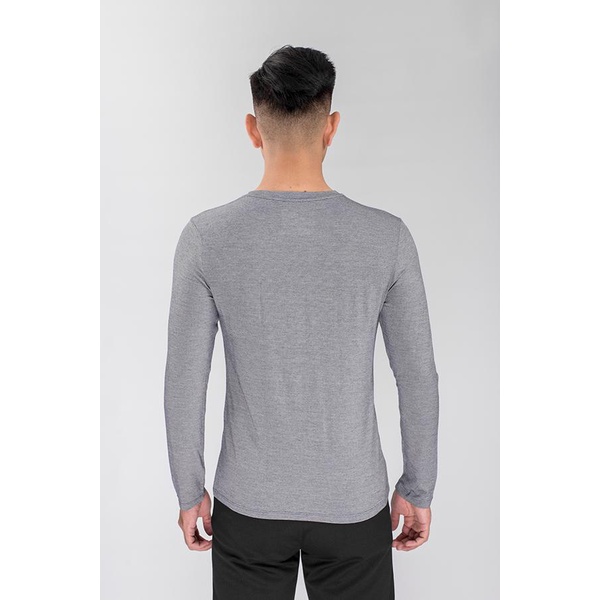 Áo giữ nhiệt Aristino ALT003W8 phom Body fit ôm sát cơ thể và tôn dáng