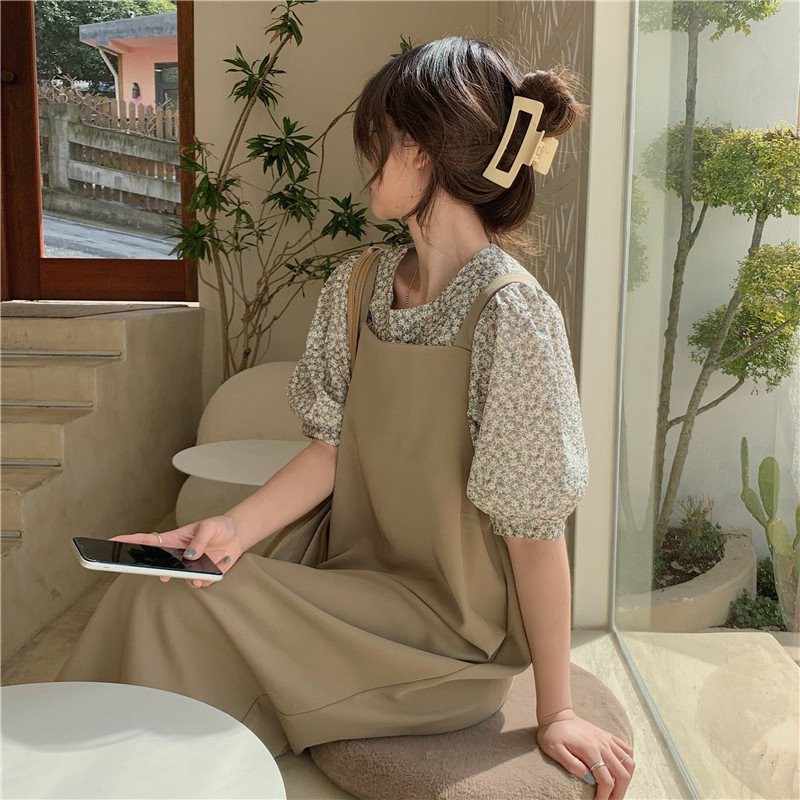 Set yếm dáng suông hoa nhí