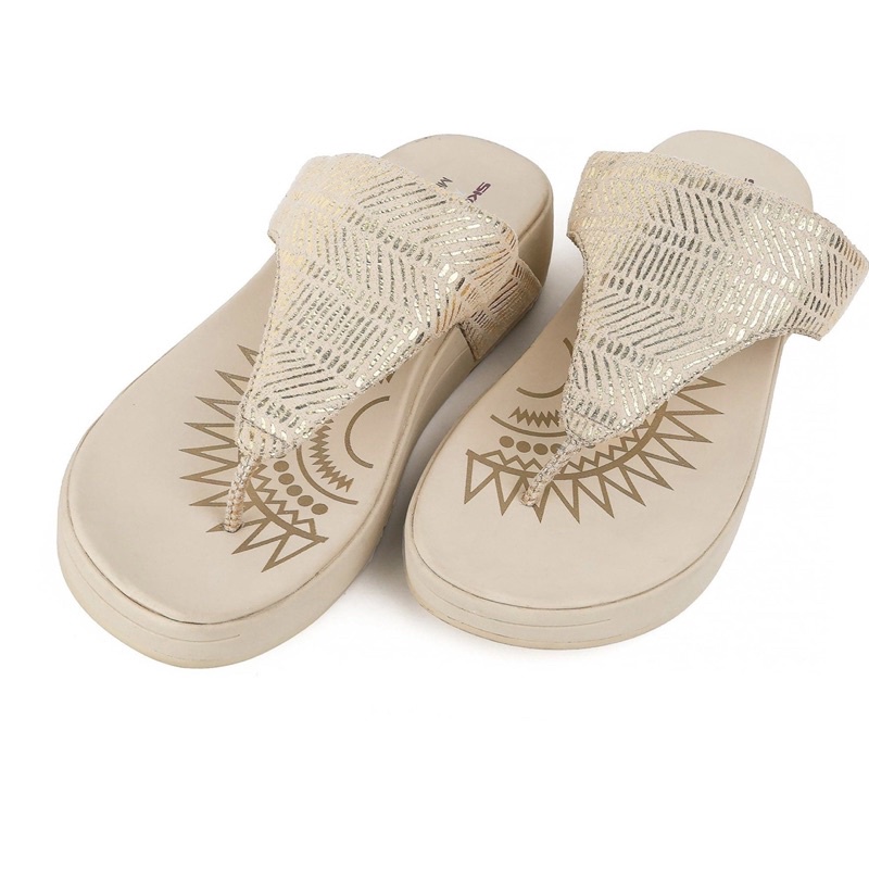 DÉP XỎ NGÓN SKECHERS DA SIÊU ÊM SIÊU NHẸ sIÊU XINH