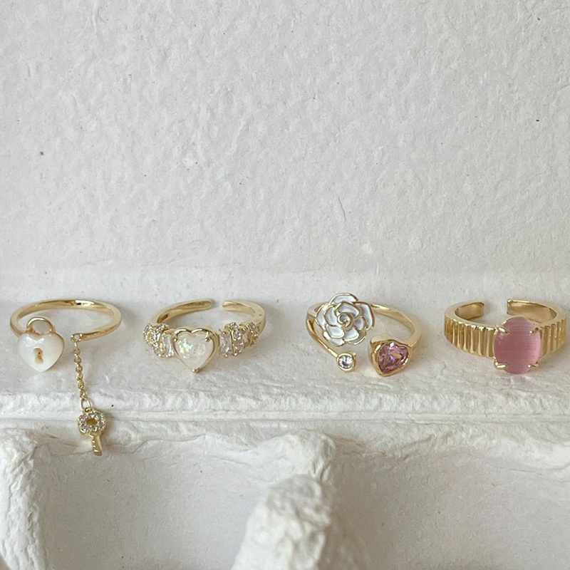 Móc Khóa Hình Vỏ Sò Đính Đá Opal Nhân Tạo Thời Trang Dành Cho Nữ