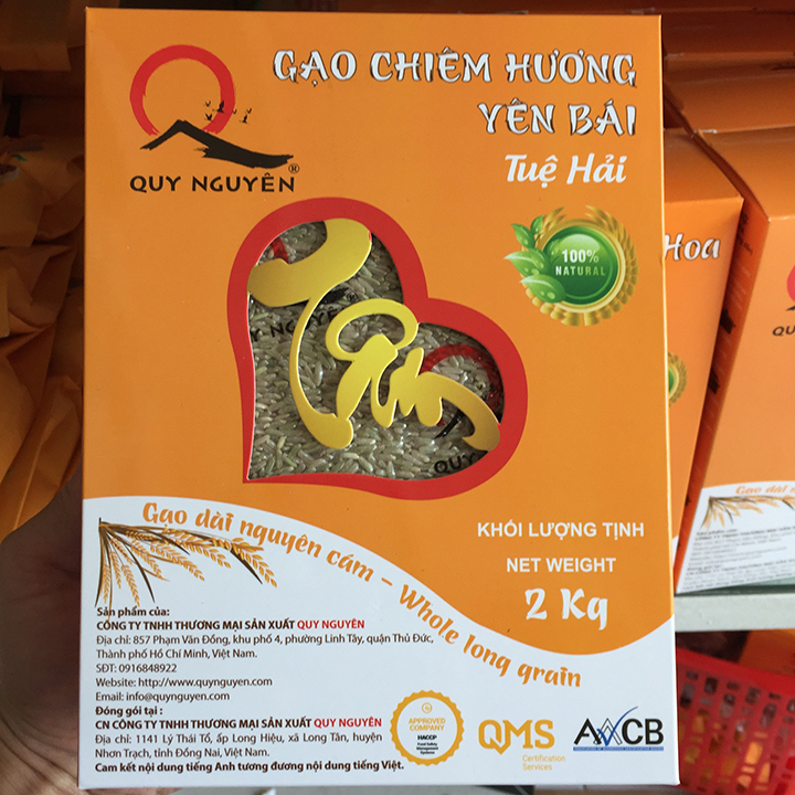 Gạo lứt trắng Chiêm Hương Yên Bái Tuệ Hải – Hộp 2kg
