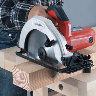 Máy cưa đĩa maktec mt583