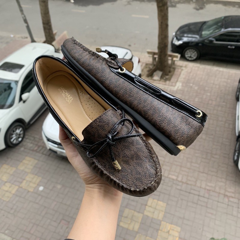 [CLEARANCE 1200K size 6 - Nhập mã PUMI200] Giày Michael Kors Sutton Brown