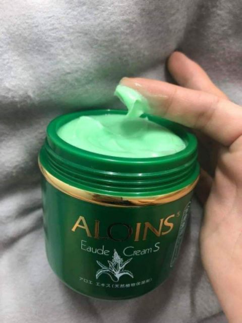 Kem lô hội dưỡng ẩm body Aloins Eaude Cream