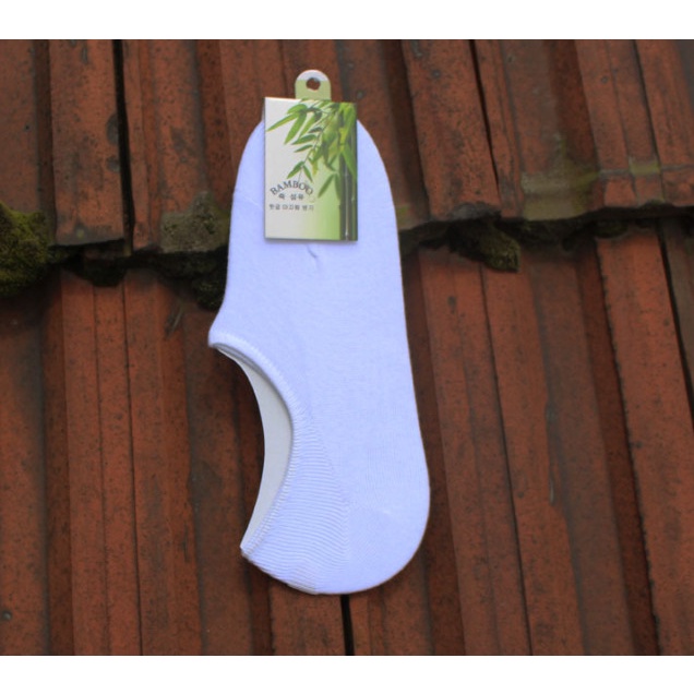 Vớ cotton công sở phong cách đơn giản, trẻ trung, năng động.