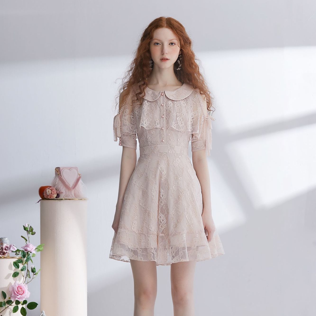 Alice2021Summer New Peter Pan Collar Slimming and Shoulder Hollow Lace Dress for Women Fitted Waist Sweet Princess Skirt | BigBuy360 - bigbuy360.vn