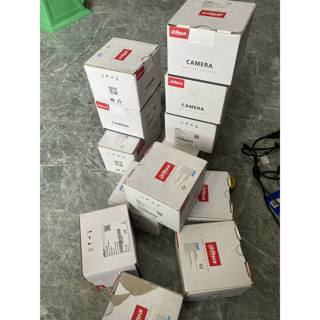 Camera ngoài trời 1.0M - 2MP - Quan sát rõ ngày và đêm - Nhiều thương hiệu Giao Ngẫu Nhiên | BigBuy360 - bigbuy360.vn