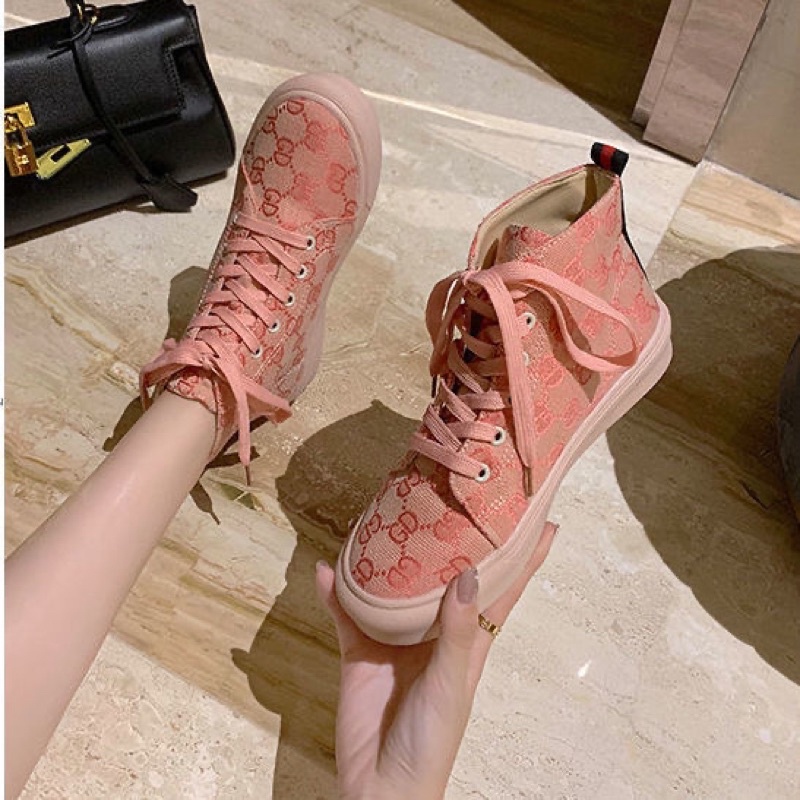 Giày cao cổ màu hồng Guccci nữ