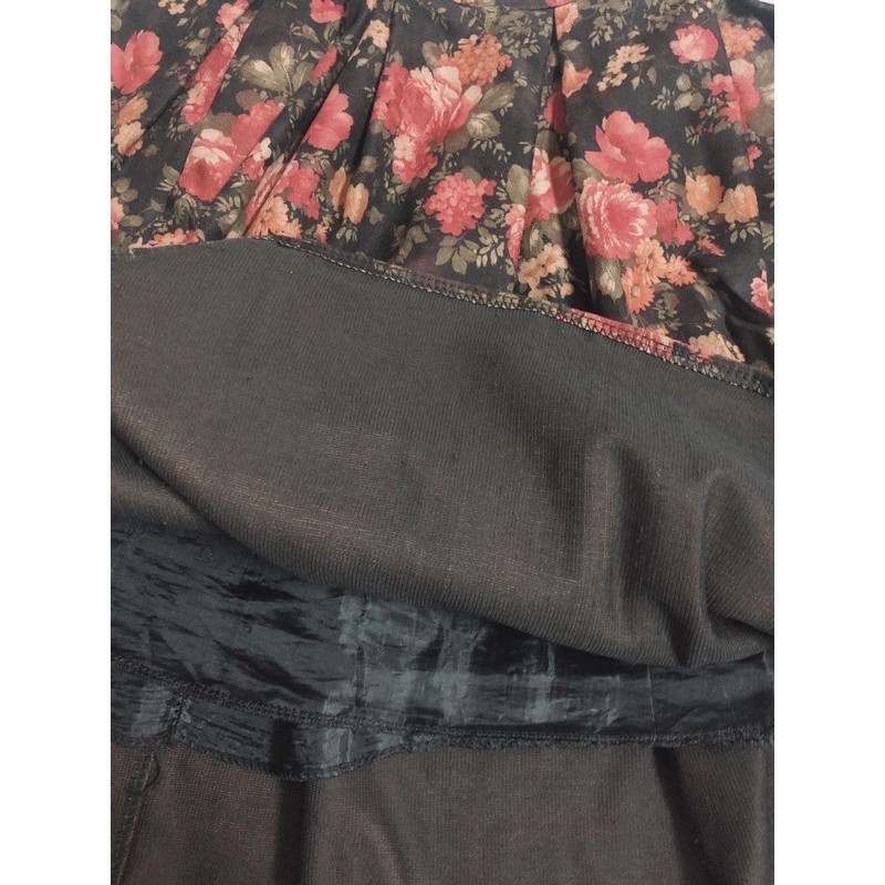 Chân váy hoa phồng